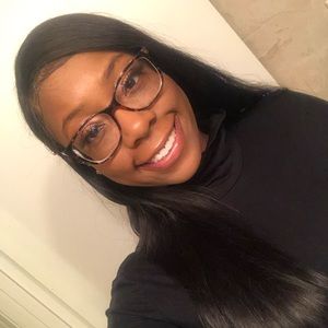 Meet your Posher, Kiya